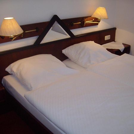 Hotel Am Bahnhof Stendal Kültér fotó
