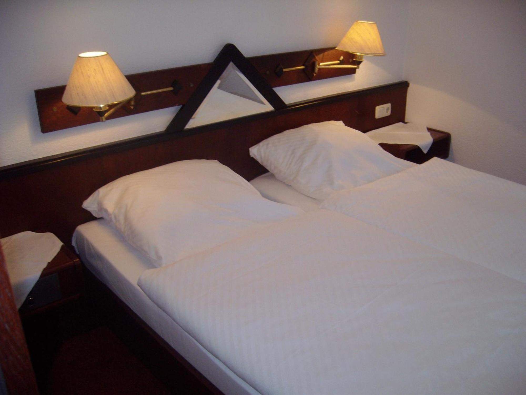 Hotel Am Bahnhof Stendal Kültér fotó