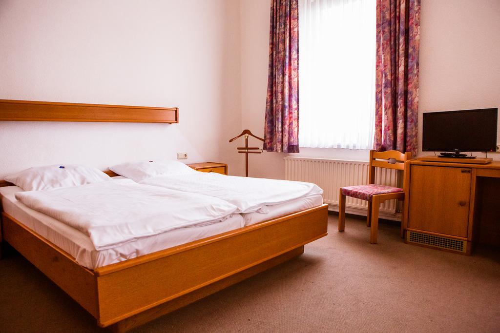 Hotel Am Bahnhof Stendal Szoba fotó