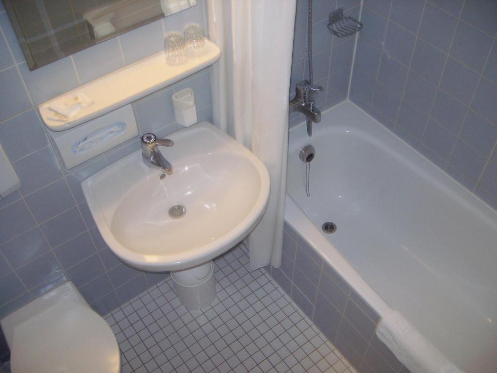 Hotel Am Bahnhof Stendal Szoba fotó